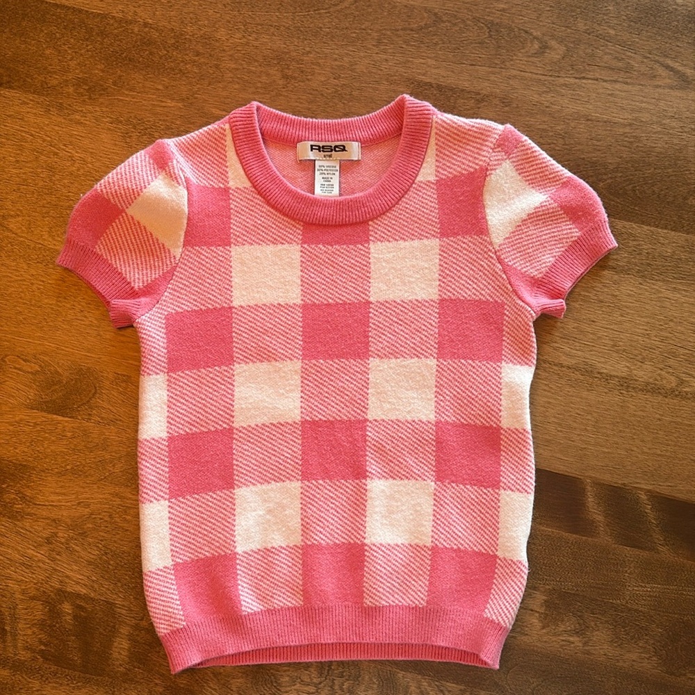 RSQ Retro Short Sleeve Pink & White Women's Sweater, Small.